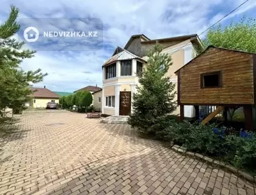 5-комнатный дом, 12 соток, 270 м²