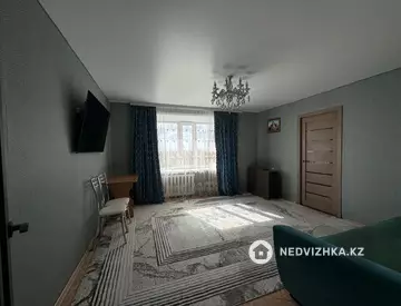 3-комнатная квартира, этаж 5 из 9, 53 м²