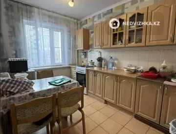 1-комнатная квартира, этаж 4 из 5, 37 м²