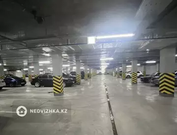 3-комнатная квартира, этаж 9 из 9, 90 м²