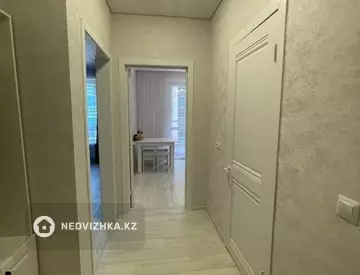 1-комнатная квартира, этаж 3 из 12, 38 м²