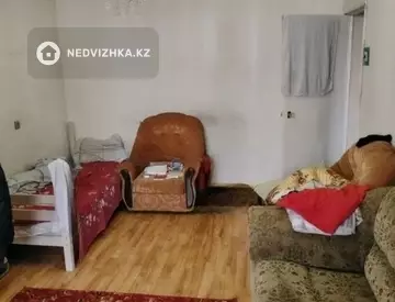 2-комнатная квартира, этаж 4 из 6, 48 м²