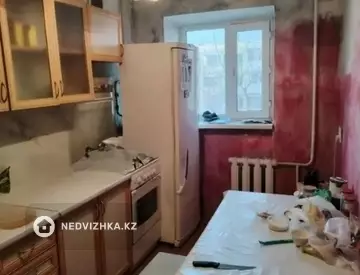 2-комнатная квартира, этаж 4 из 6, 48 м²