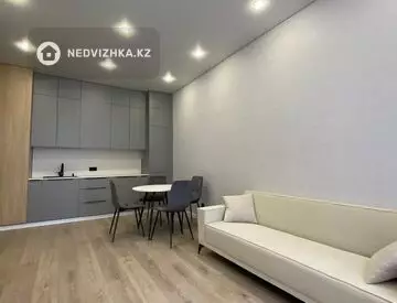 2-комнатная квартира, этаж 4 из 12, 42 м²