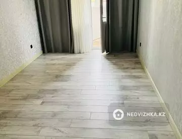 3-комнатная квартира, этаж 2 из 5, 77 м²