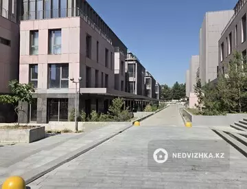 3-комнатная квартира, этаж 2 из 4, 87 м²