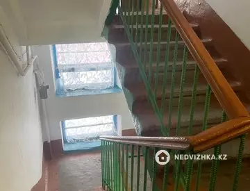 2-комнатная квартира, этаж 4 из 4, 55 м²