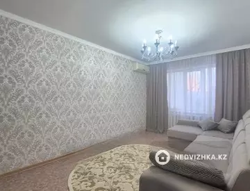 4-комнатная квартира, этаж 4 из 6, 87 м²