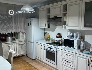 3-комнатная квартира, этаж 7 из 10, 80 м²