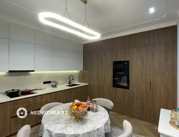 4-комнатная квартира, этаж 3 из 9, 125 м²