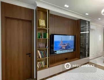 4-комнатная квартира, этаж 3 из 9, 125 м²