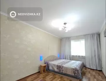 3-комнатная квартира, этаж 3 из 5, 62 м², на длительный срок