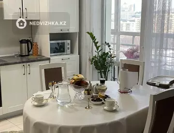 5-комнатная квартира, этаж 10 из 10, 200 м²