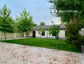 5-комнатный дом, 10 соток, 260 м²