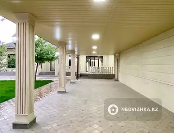 5-комнатный дом, 10 соток, 260 м²