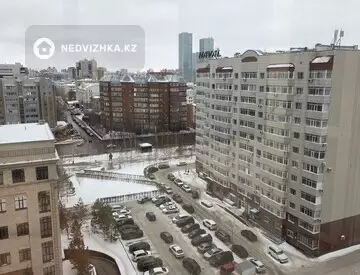 1-комнатная квартира, этаж 8 из 25, 39 м²