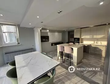 4-комнатная квартира, этаж 9 из 9, 170 м², на длительный срок