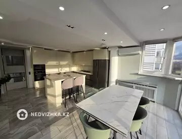 4-комнатная квартира, этаж 9 из 9, 170 м², на длительный срок