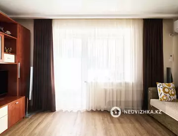 3-комнатная квартира, этаж 5 из 6, 61 м²