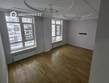4-комнатная квартира, этаж 6 из 7, 174 м²