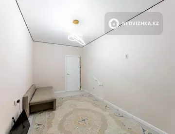1-комнатная квартира, этаж 2 из 13, 39 м²