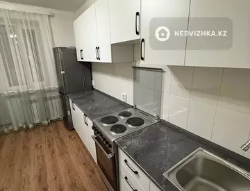1-комнатная квартира, этаж 2 из 9, 42 м²