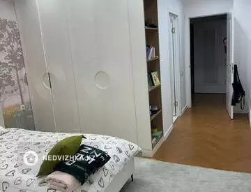 4-комнатная квартира, этаж 11 из 12, 130 м²