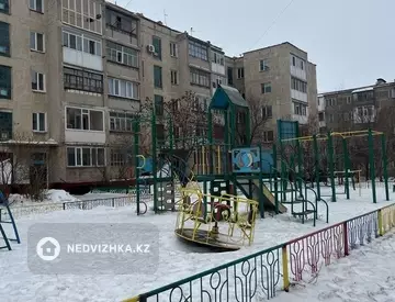 3-комнатная квартира, этаж 4 из 5, 60 м²