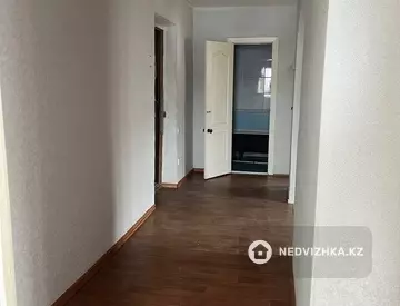 3-комнатная квартира, этаж 4 из 5, 60 м²