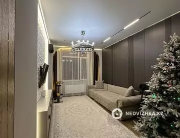 4-комнатная квартира, этаж 13 из 15, 90 м²