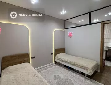 4-комнатная квартира, этаж 13 из 15, 90 м²