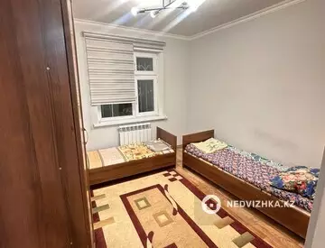 3-комнатная квартира, этаж 2 из 5, 60 м², на длительный срок