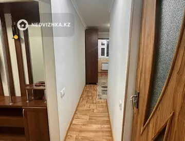 3-комнатная квартира, этаж 2 из 5, 60 м², на длительный срок