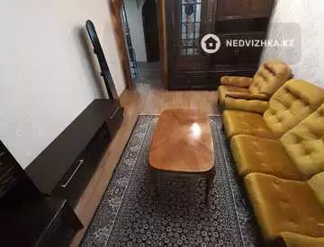 2-комнатная квартира, этаж 2 из 3, 50 м², на длительный срок