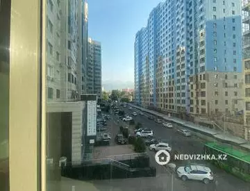 4-комнатная квартира, этаж 2 из 16, 86 м²