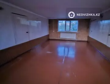 5-комнатный дом, 12 соток, 300 м²