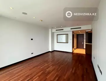 2-комнатная квартира, этаж 47 из 163, 105 м²