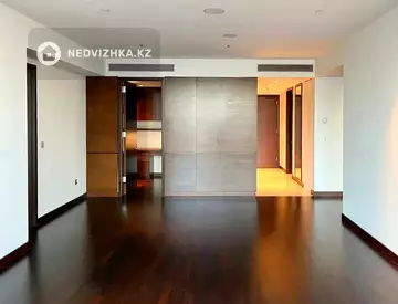 2-комнатная квартира, этаж 47 из 163, 105 м²