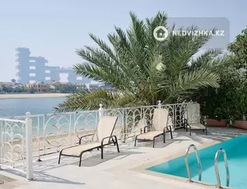 7-комнатный дом, 464 соток, 464 м², на длительный срок