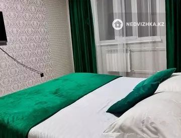 1-комнатная квартира, этаж 2 из 9, 45 м², посуточно