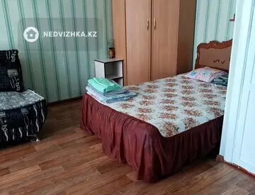 1-комнатная квартира, этаж 4 из 4, 36 м²