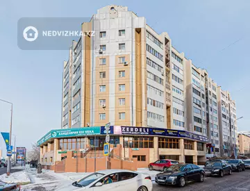 3-комнатная квартира, этаж 6 из 9, 125 м²