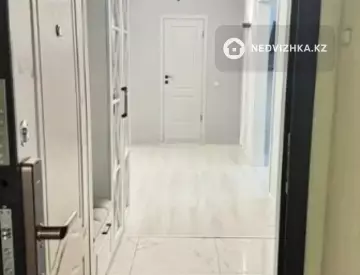 3-комнатная квартира, этаж 4 из 9, 74 м²
