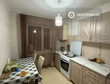 3-комнатная квартира, этаж 4 из 9, 65 м²