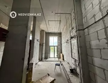 Офисное помещение, этаж 1 из 12, В жилом доме, 200 м²