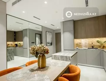 2-комнатная квартира, этаж 9 из 14, 92 м²