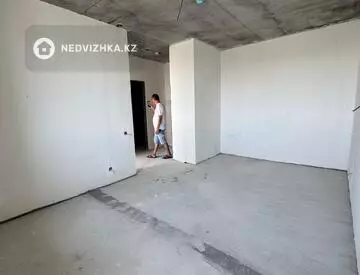 1-комнатная квартира, этаж 13 из 16, 38 м²