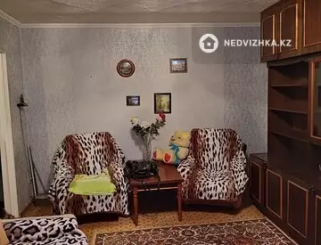 2-комнатная квартира, этаж 2 из 9, 47 м², на длительный срок