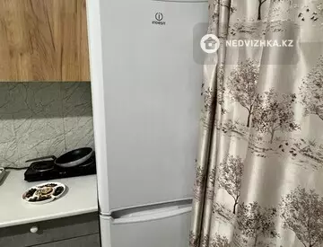 1-комнатная квартира, этаж 1 из 1, 12 м², на длительный срок