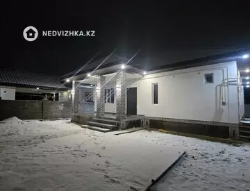 4-комнатная часть дома, 4 соток, 144 м²